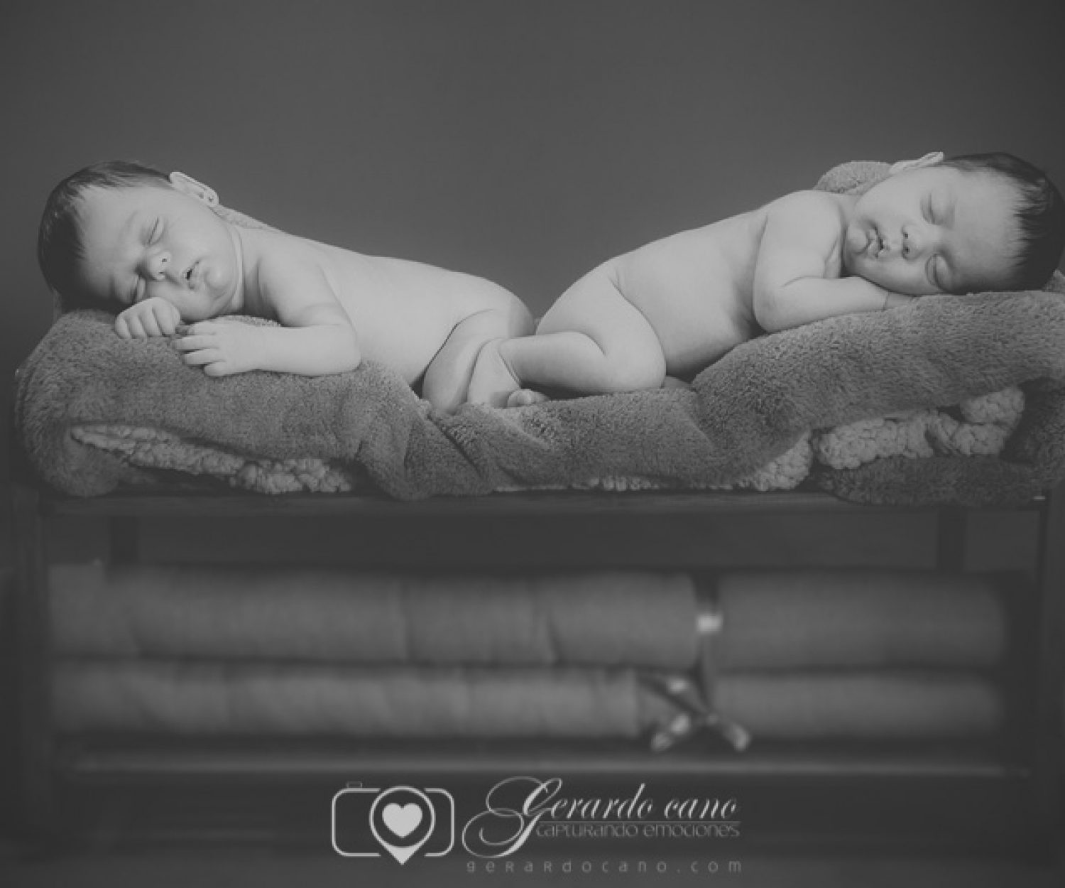 Fotos de bebés - reportaje de fotos recién nacidos - Sesión fotos bebe (1)