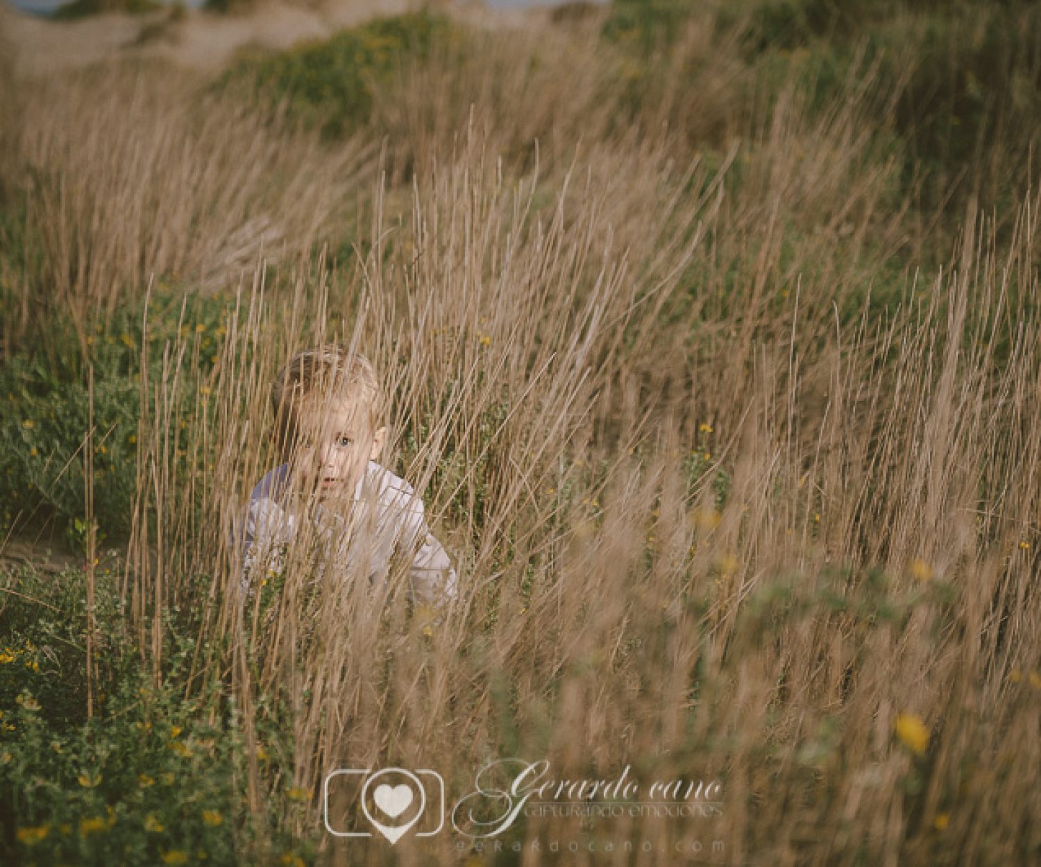 Fotos familia: Reportaje de fotos familiar original y natural en playa. (6)