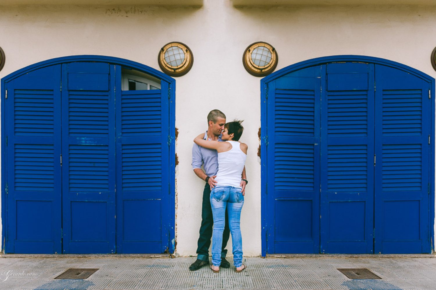 book de fotos de pareja Valencia - Port Saplaya (46)